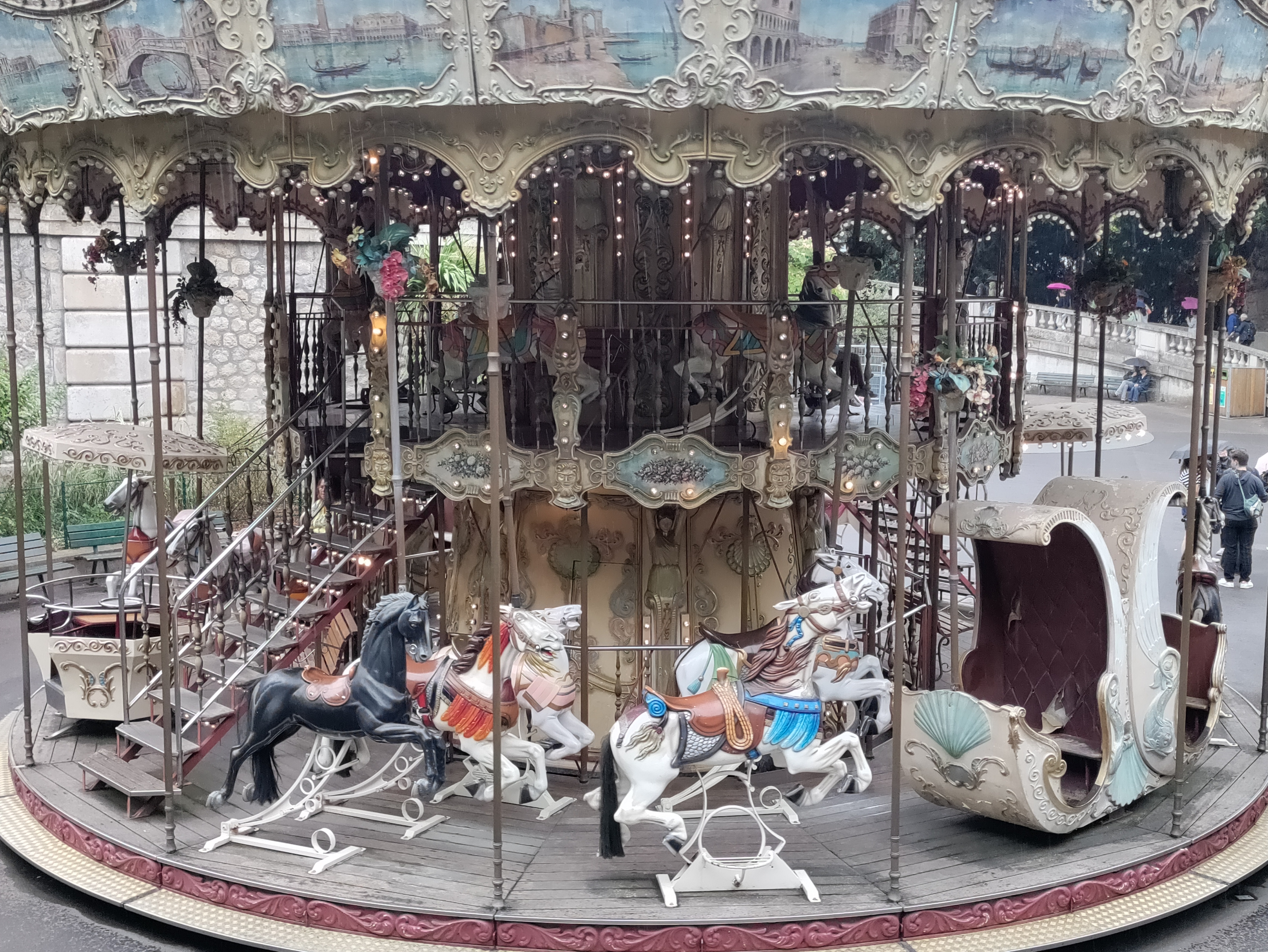 Carrousel de Montmartre.