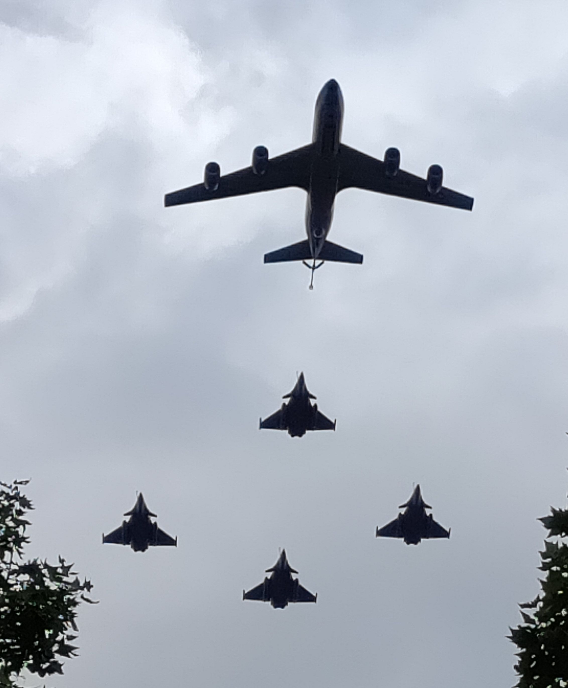 One of many fly overs during the Bastille Day parade.